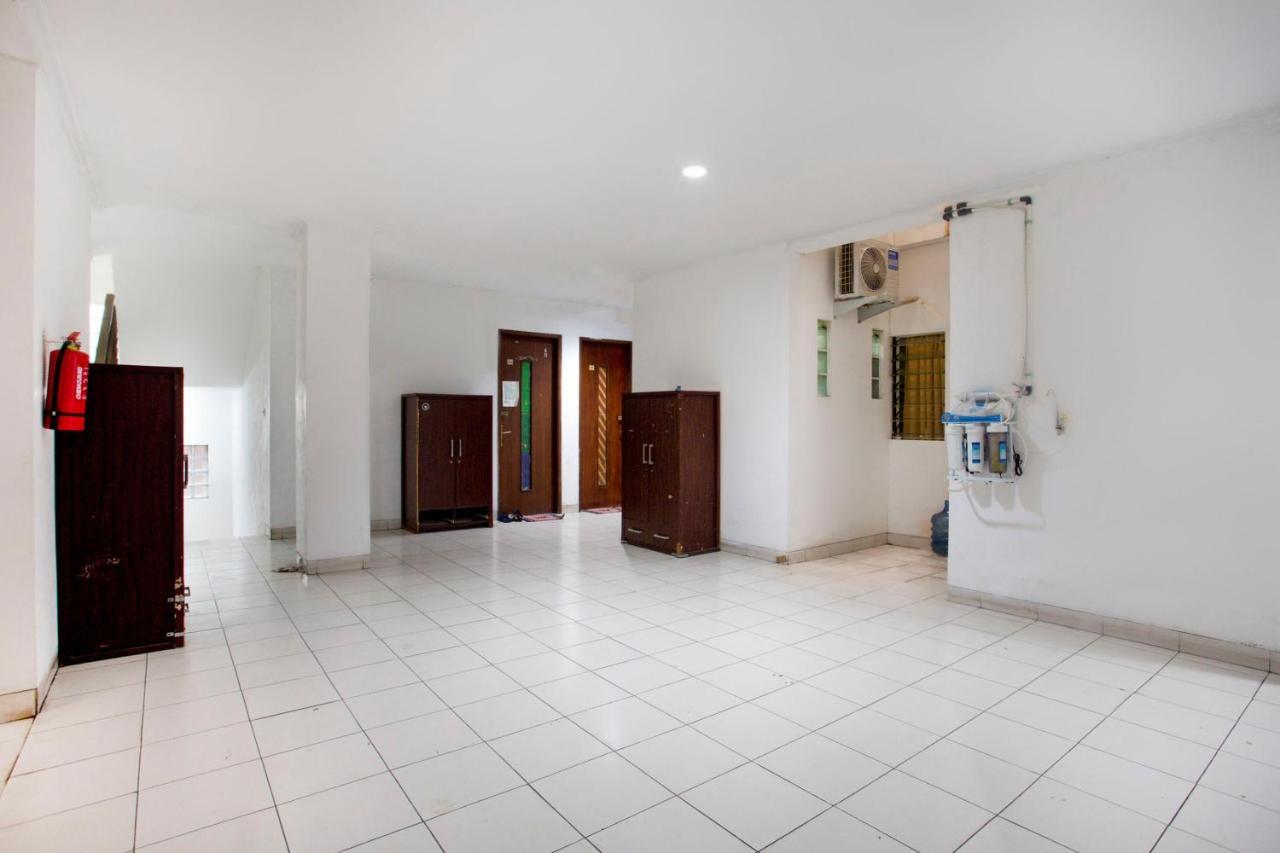 Oyo Life 2050 D'cinnamons Hotel Bandung